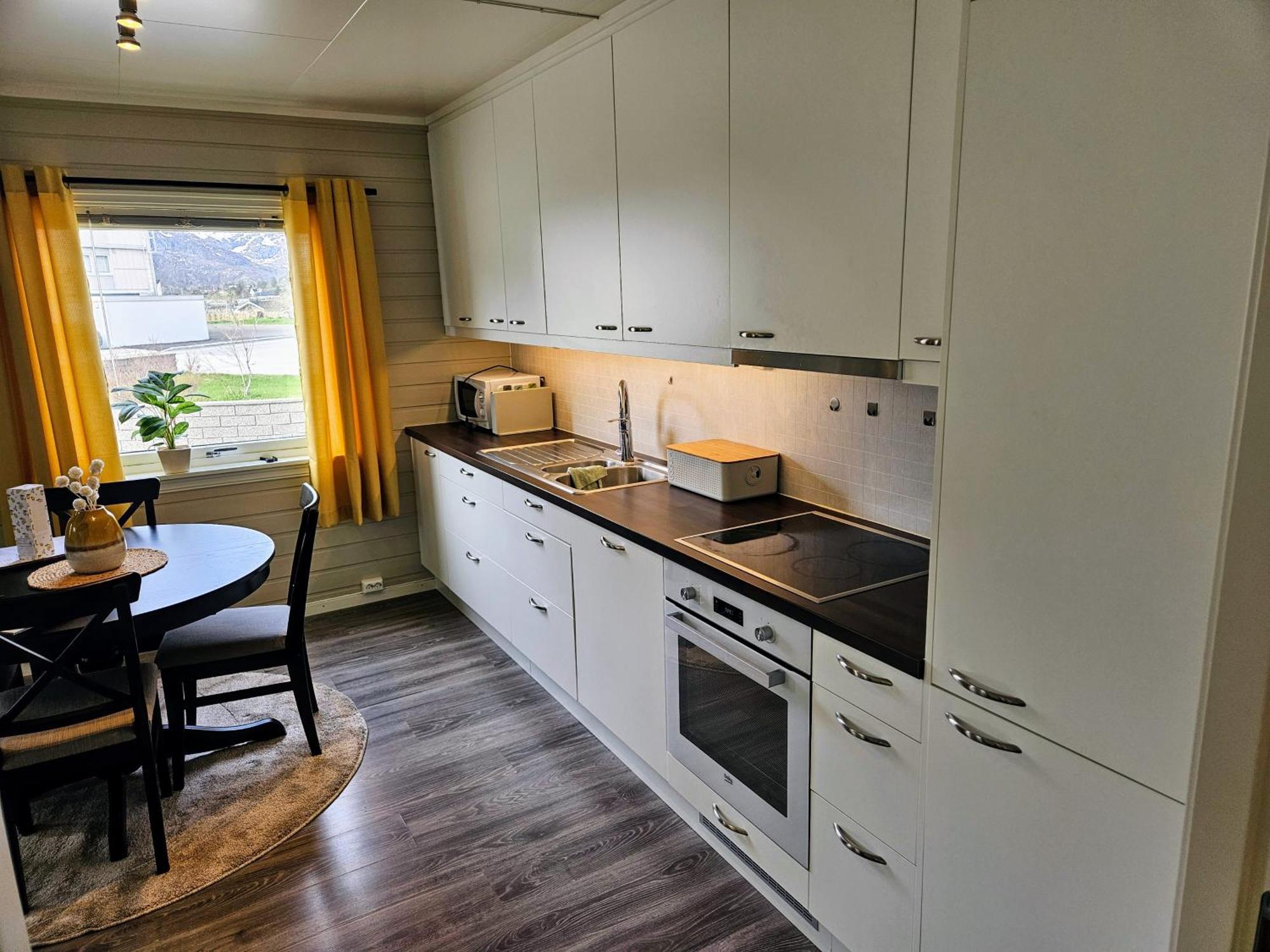 Leilighet I Svolvaer Sentrum Extérieur photo